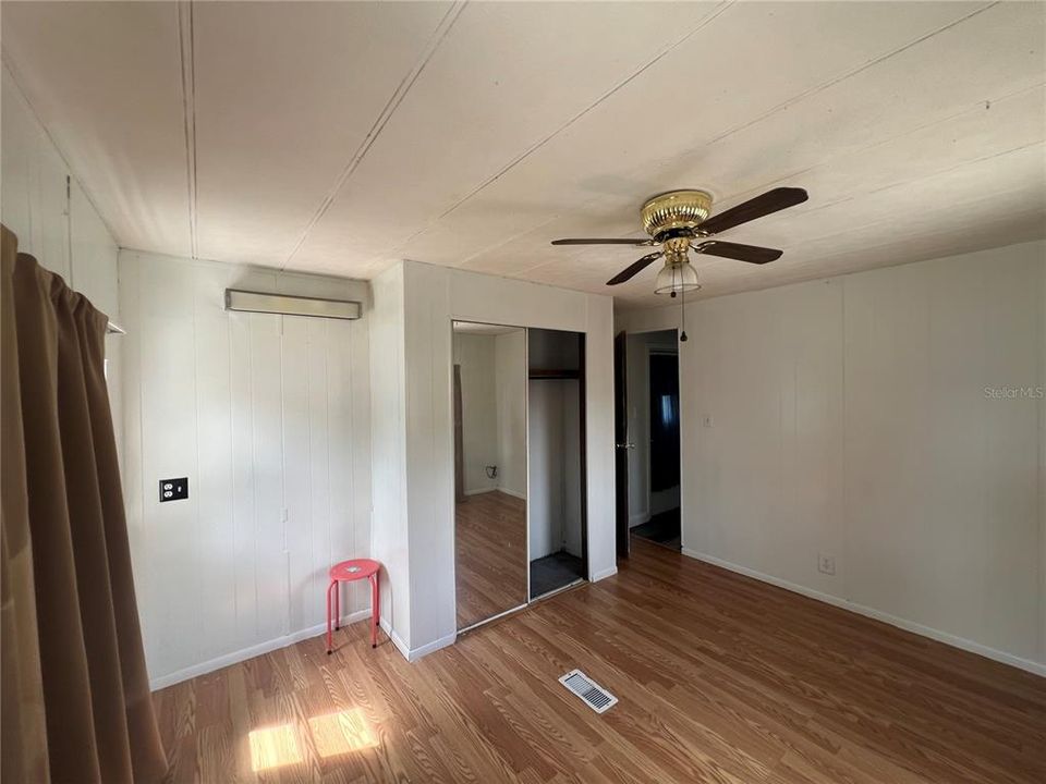 На продажу: $138,000 (2 спален, 1 ванн, 672 Квадратных фут)