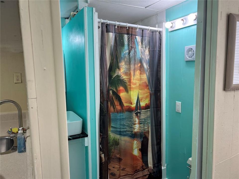 На продажу: $138,000 (2 спален, 1 ванн, 672 Квадратных фут)