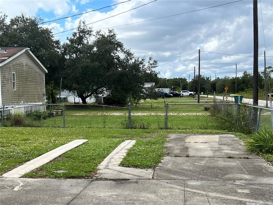 На продажу: $138,000 (2 спален, 1 ванн, 672 Квадратных фут)