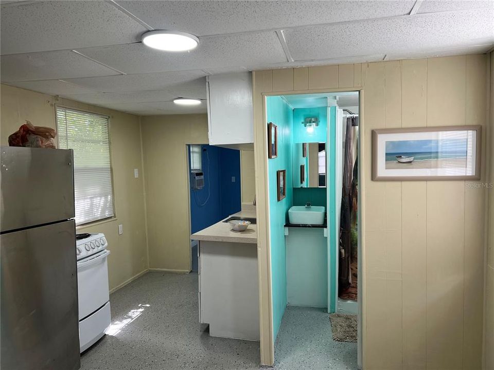 На продажу: $138,000 (2 спален, 1 ванн, 672 Квадратных фут)