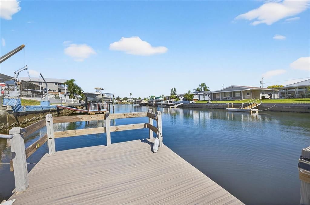 合同活跃: $380,000 (2 贝兹, 2 浴室, 1113 平方英尺)