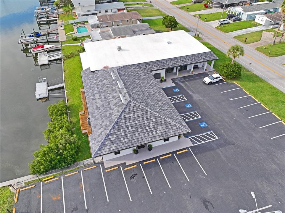 合同活跃: $380,000 (2 贝兹, 2 浴室, 1113 平方英尺)