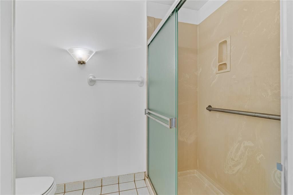 На продажу: $365,000 (3 спален, 2 ванн, 1772 Квадратных фут)
