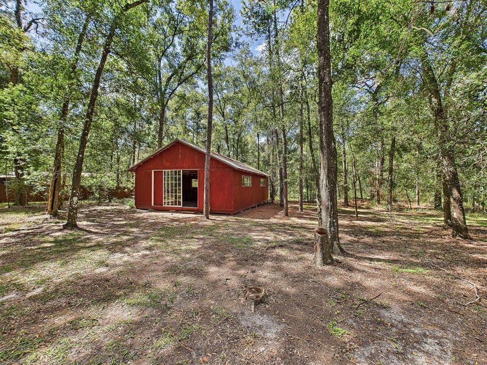 For Sale: $525,900 (3 beds, 2 baths, 1951 Square Feet)