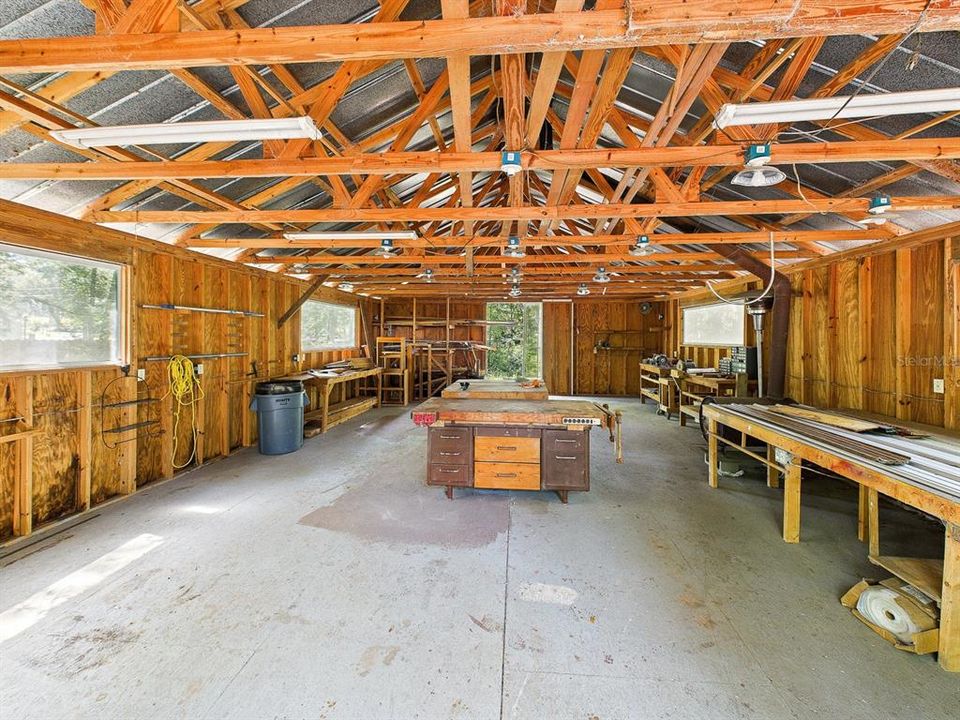 For Sale: $525,900 (3 beds, 2 baths, 1951 Square Feet)