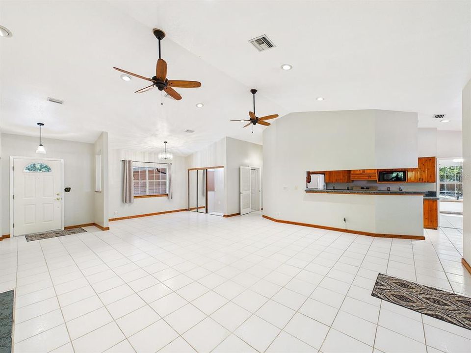 For Sale: $525,900 (3 beds, 2 baths, 1951 Square Feet)