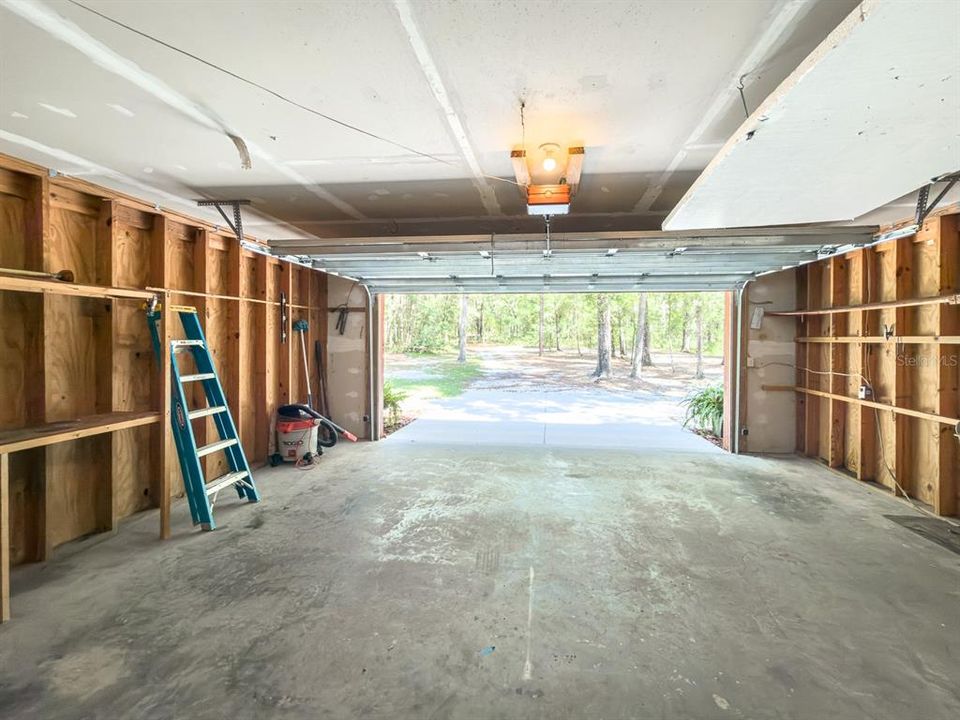 For Sale: $525,900 (3 beds, 2 baths, 1951 Square Feet)