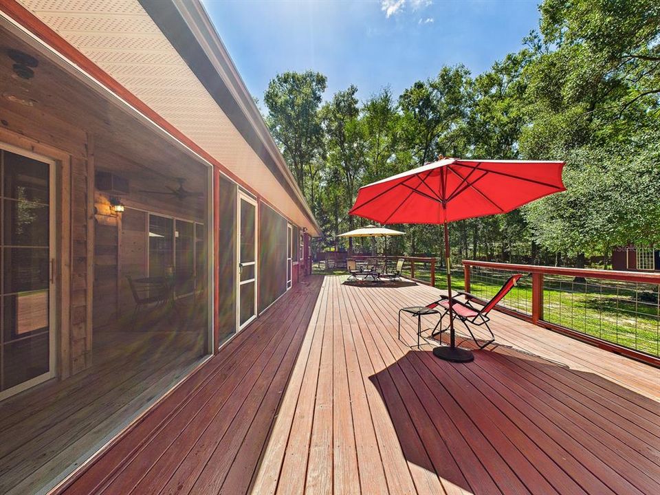 For Sale: $525,900 (3 beds, 2 baths, 1951 Square Feet)