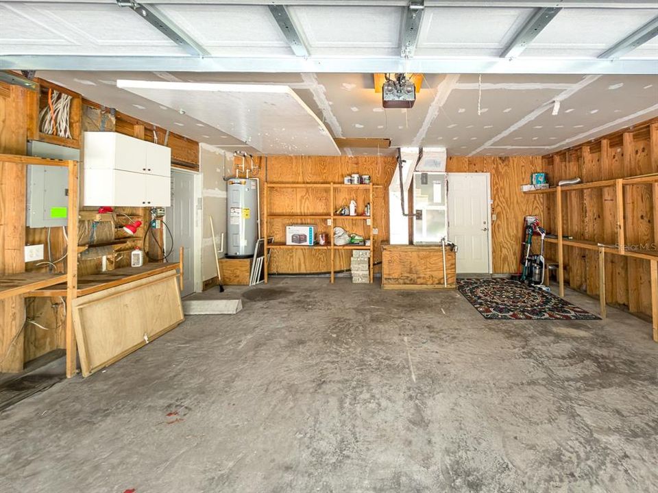 For Sale: $525,900 (3 beds, 2 baths, 1951 Square Feet)