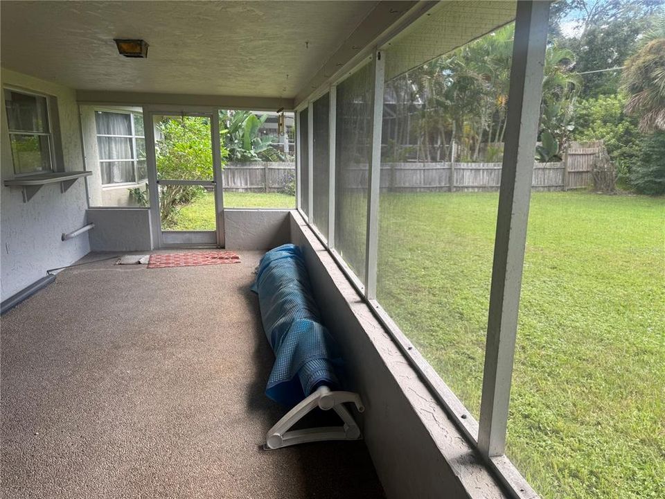 Active With Contract: $250,000 (3 beds, 2 baths, 1839 Square Feet)