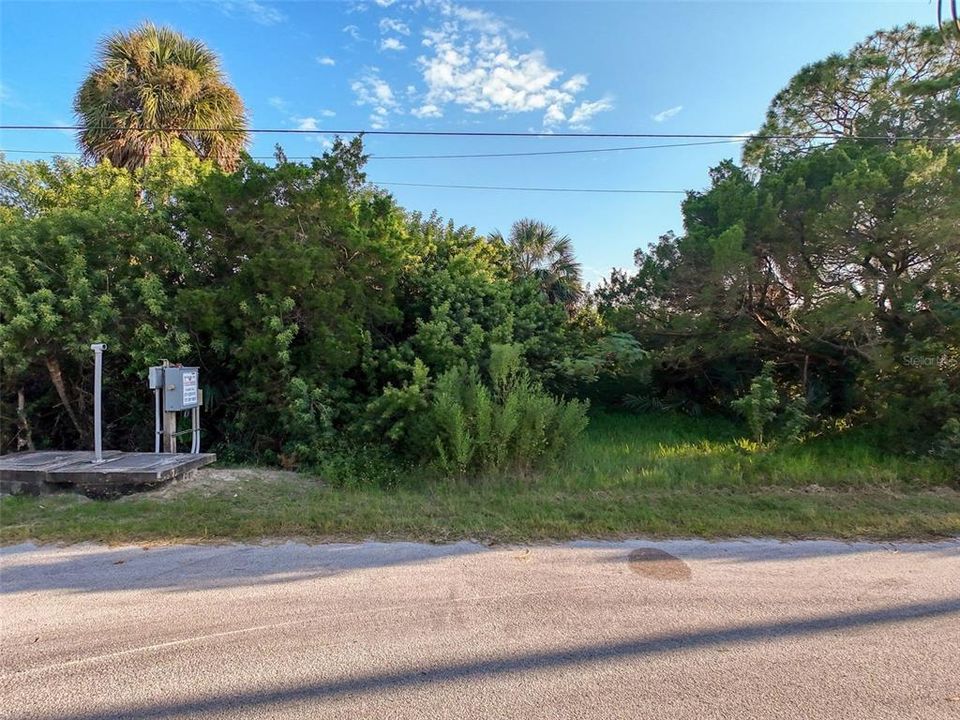 For Sale: $39,900 (0.14 acres)