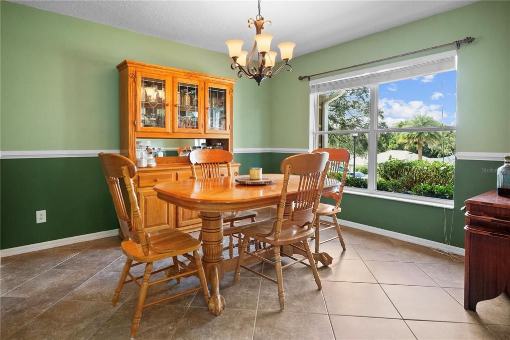 На продажу: $550,000 (4 спален, 3 ванн, 2430 Квадратных фут)