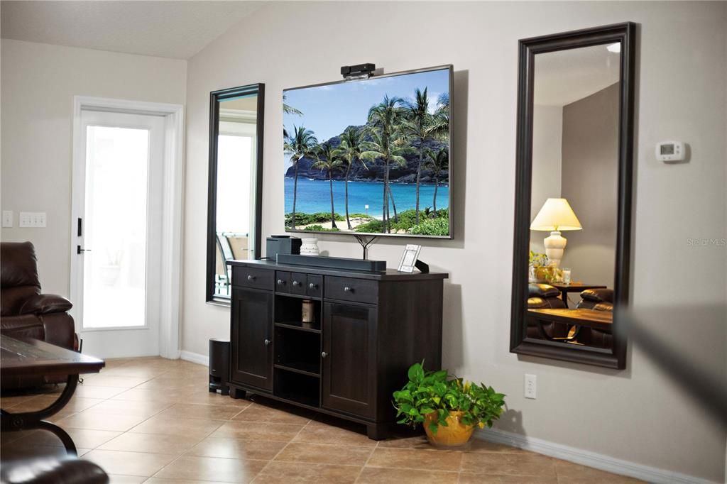 На продажу: $550,000 (4 спален, 3 ванн, 2430 Квадратных фут)