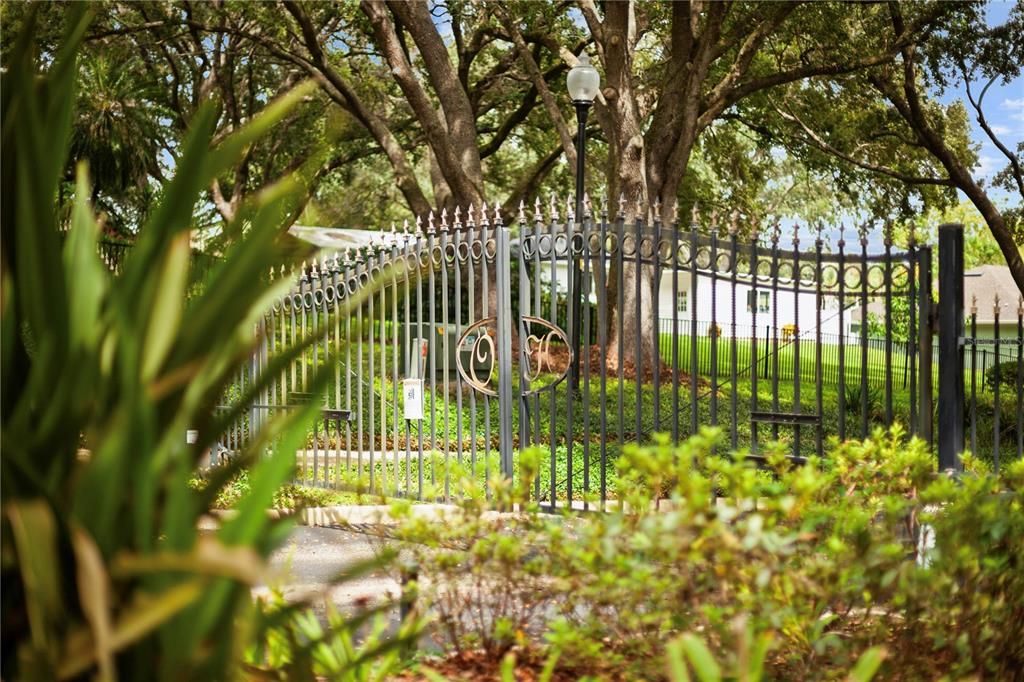 На продажу: $550,000 (4 спален, 3 ванн, 2430 Квадратных фут)