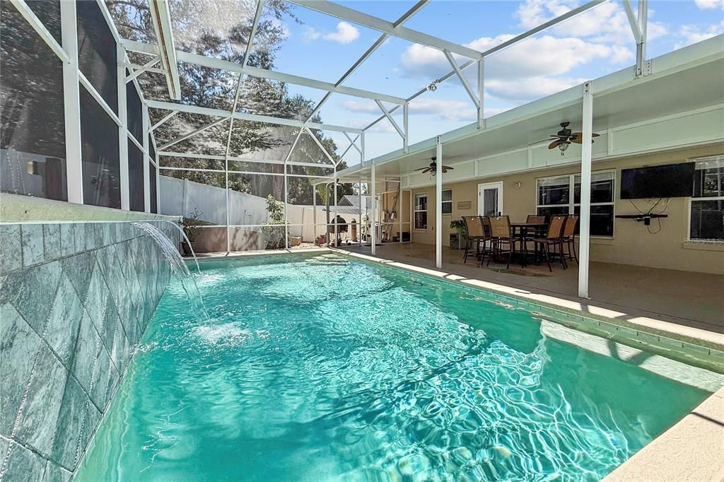 На продажу: $550,000 (4 спален, 3 ванн, 2430 Квадратных фут)