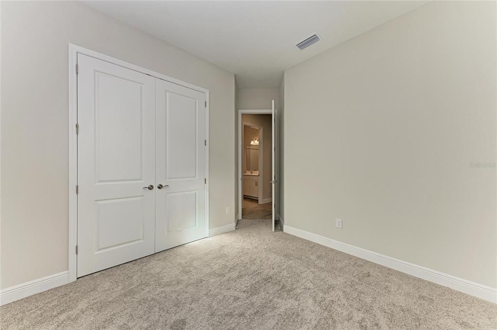 En Venta: $799,990 (4 camas, 3 baños, 3182 Pies cuadrados)