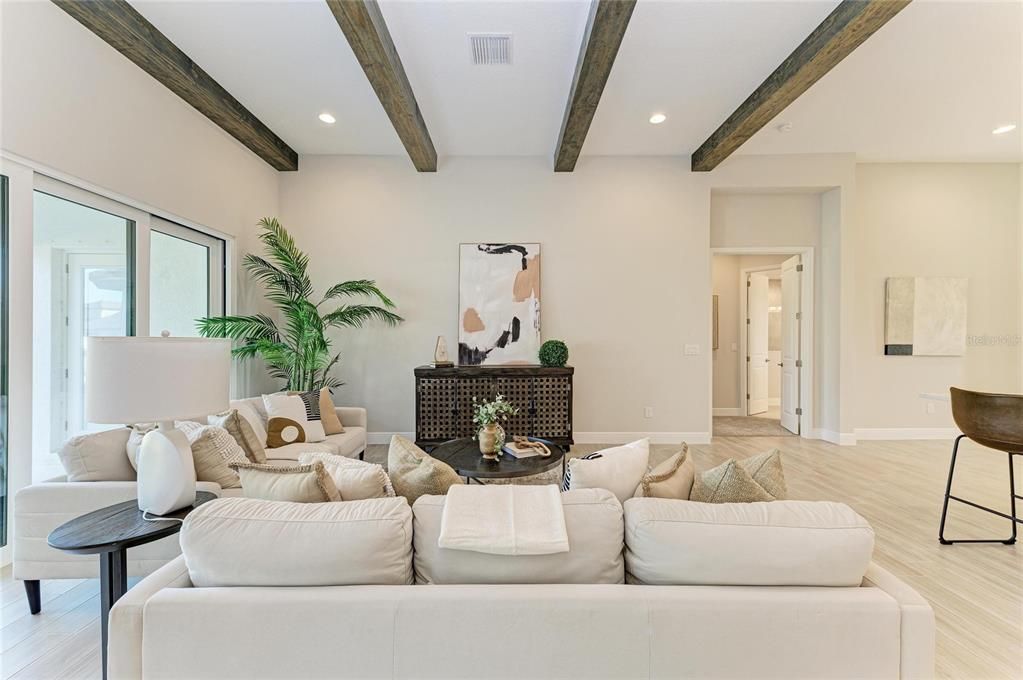 En Venta: $799,990 (4 camas, 3 baños, 3182 Pies cuadrados)