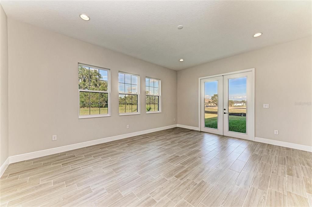 En Venta: $799,990 (4 camas, 3 baños, 3182 Pies cuadrados)