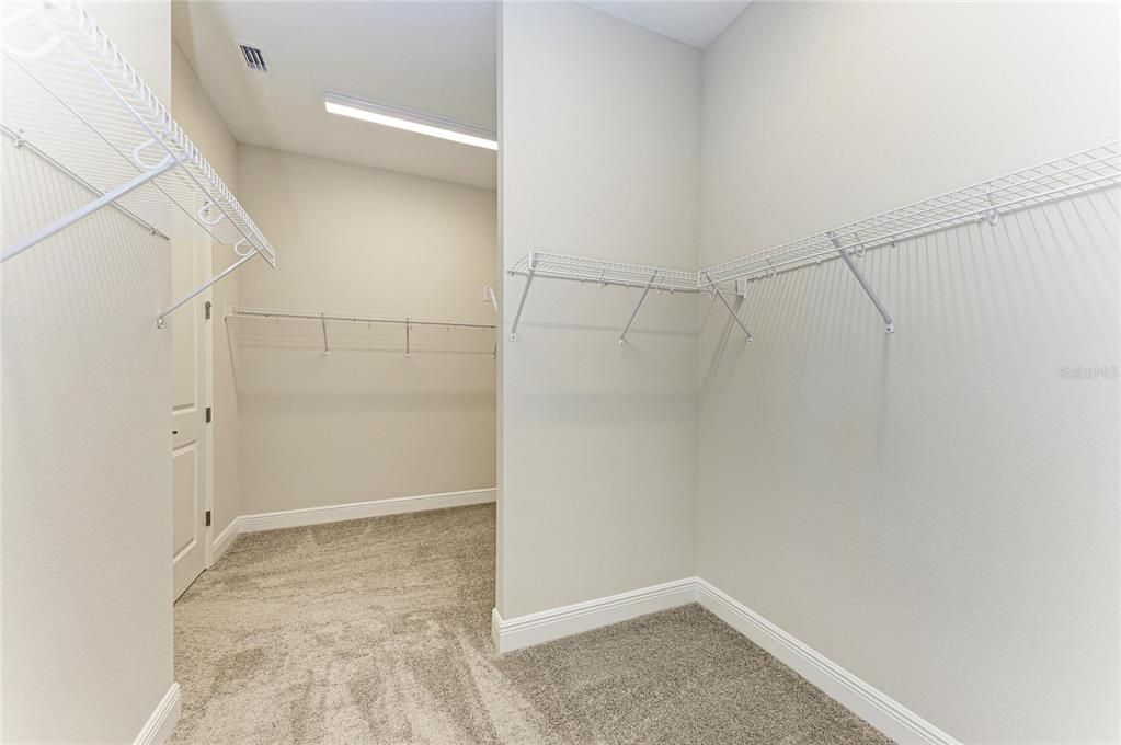 En Venta: $799,990 (4 camas, 3 baños, 3182 Pies cuadrados)