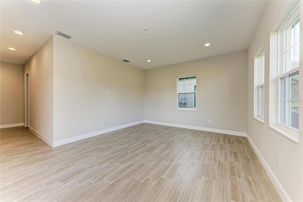 En Venta: $799,990 (4 camas, 3 baños, 3182 Pies cuadrados)