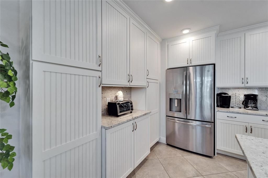 For Sale: $650,000 (2 beds, 2 baths, 1456 Square Feet)