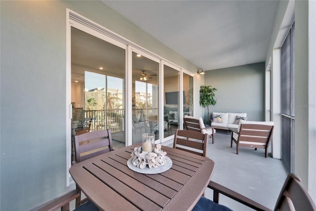 For Sale: $650,000 (2 beds, 2 baths, 1456 Square Feet)