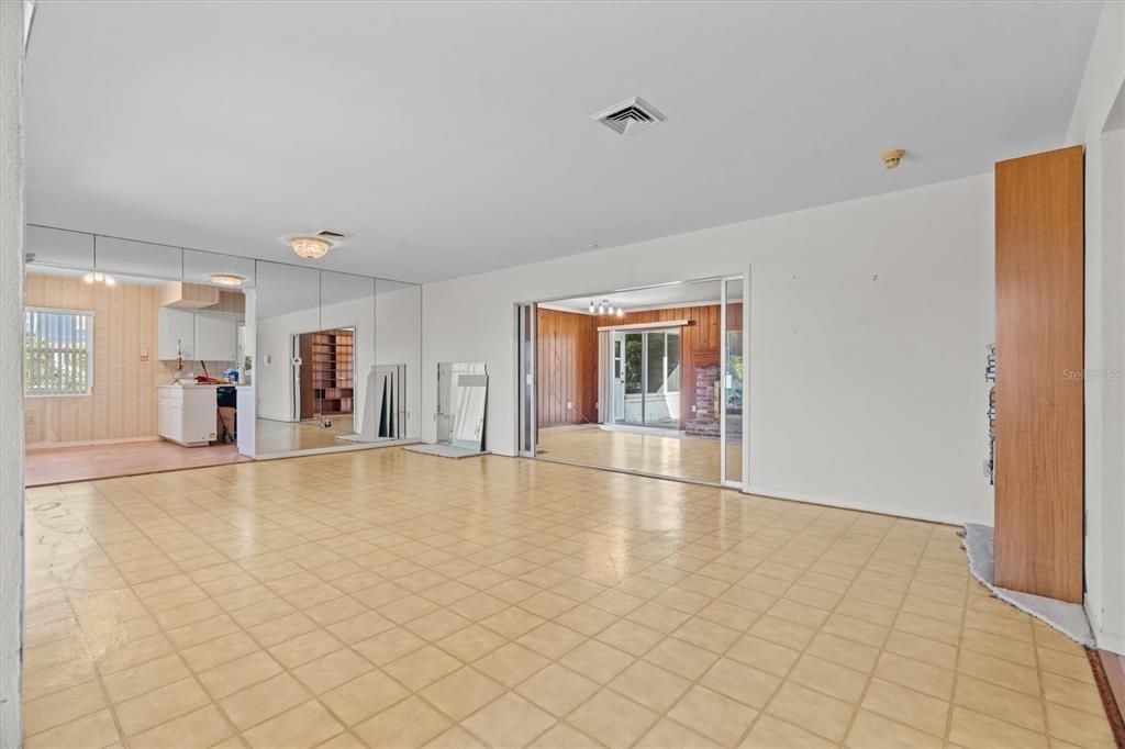 待售: $799,999 (3 贝兹, 3 浴室, 2140 平方英尺)