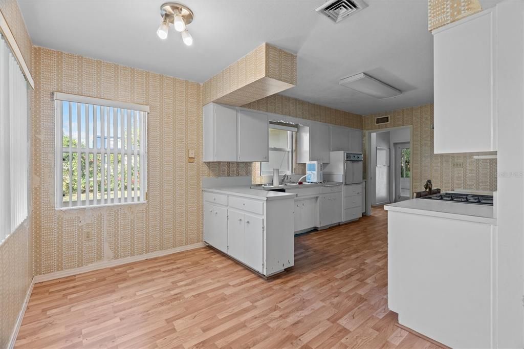 待售: $799,999 (3 贝兹, 3 浴室, 2140 平方英尺)