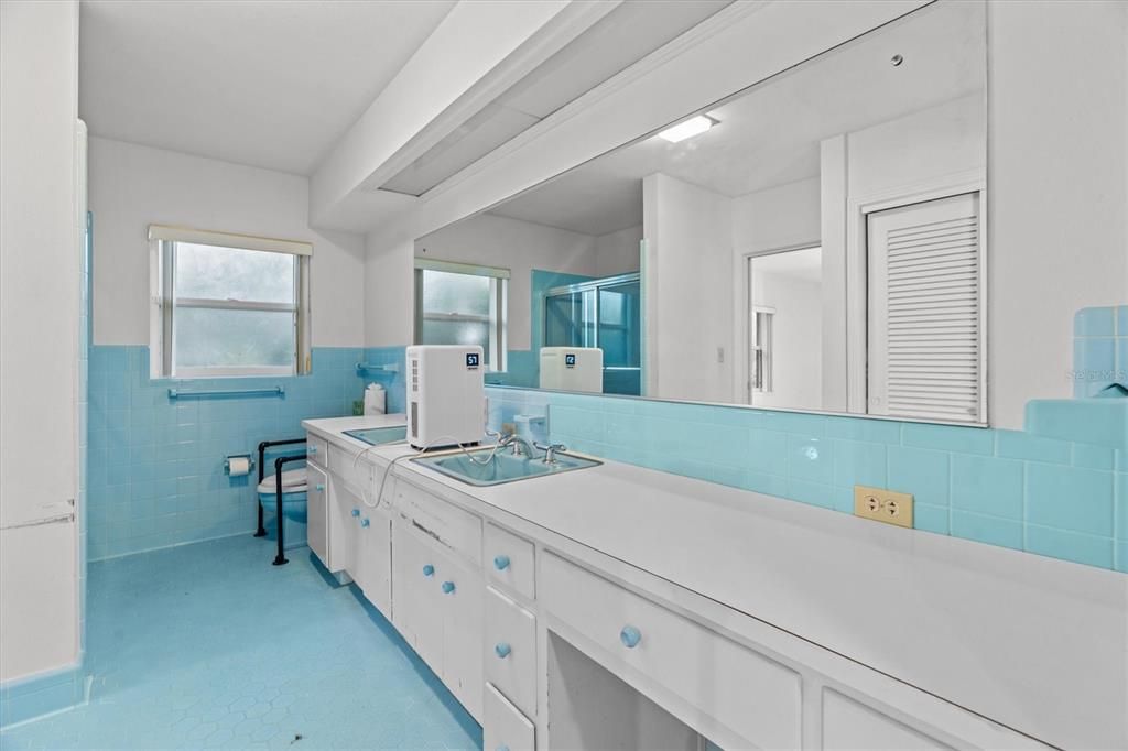 待售: $799,999 (3 贝兹, 3 浴室, 2140 平方英尺)