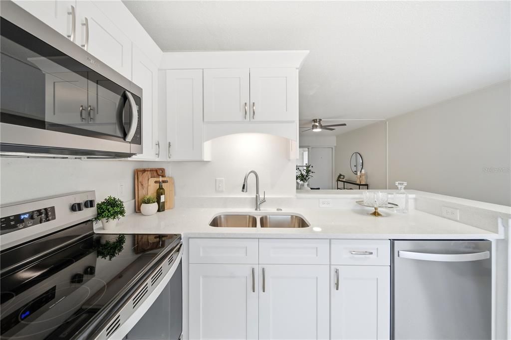 Activo con contrato: $319,000 (2 camas, 1 baños, 998 Pies cuadrados)