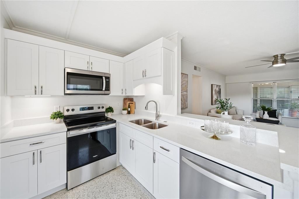 Activo con contrato: $319,000 (2 camas, 1 baños, 998 Pies cuadrados)