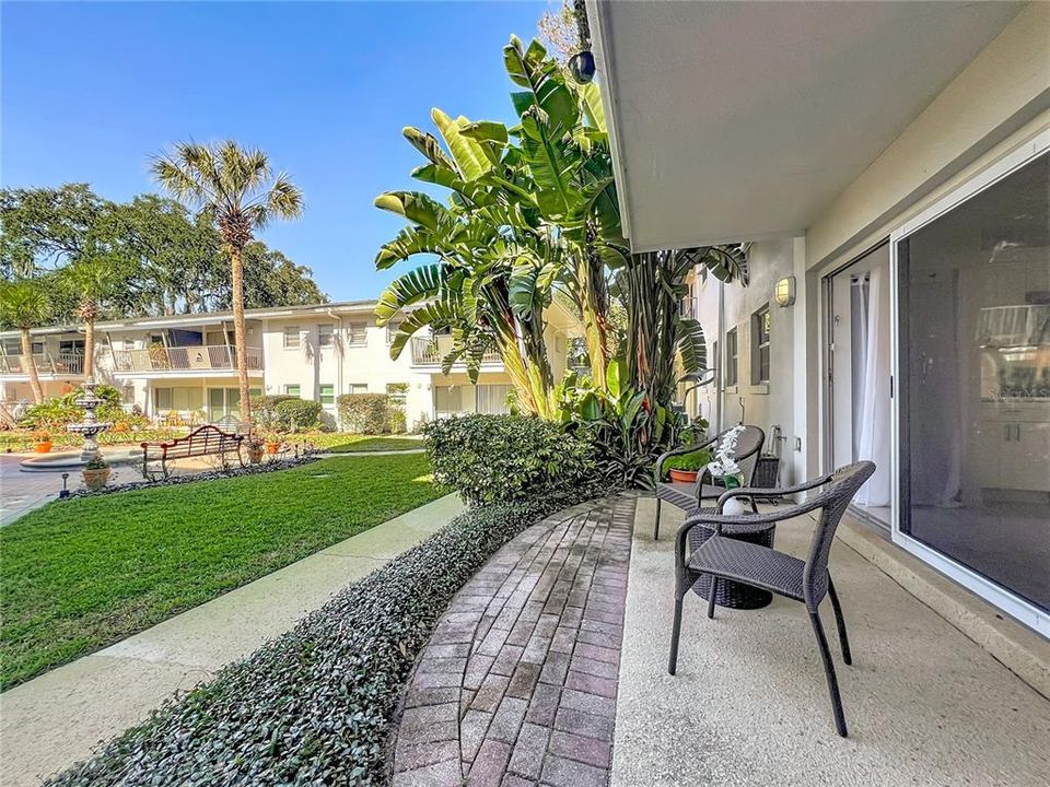 Activo con contrato: $319,000 (2 camas, 1 baños, 998 Pies cuadrados)