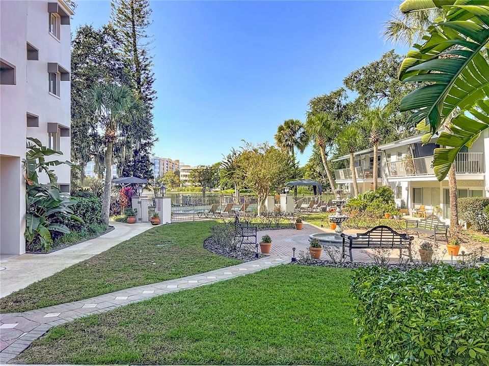 Activo con contrato: $319,000 (2 camas, 1 baños, 998 Pies cuadrados)