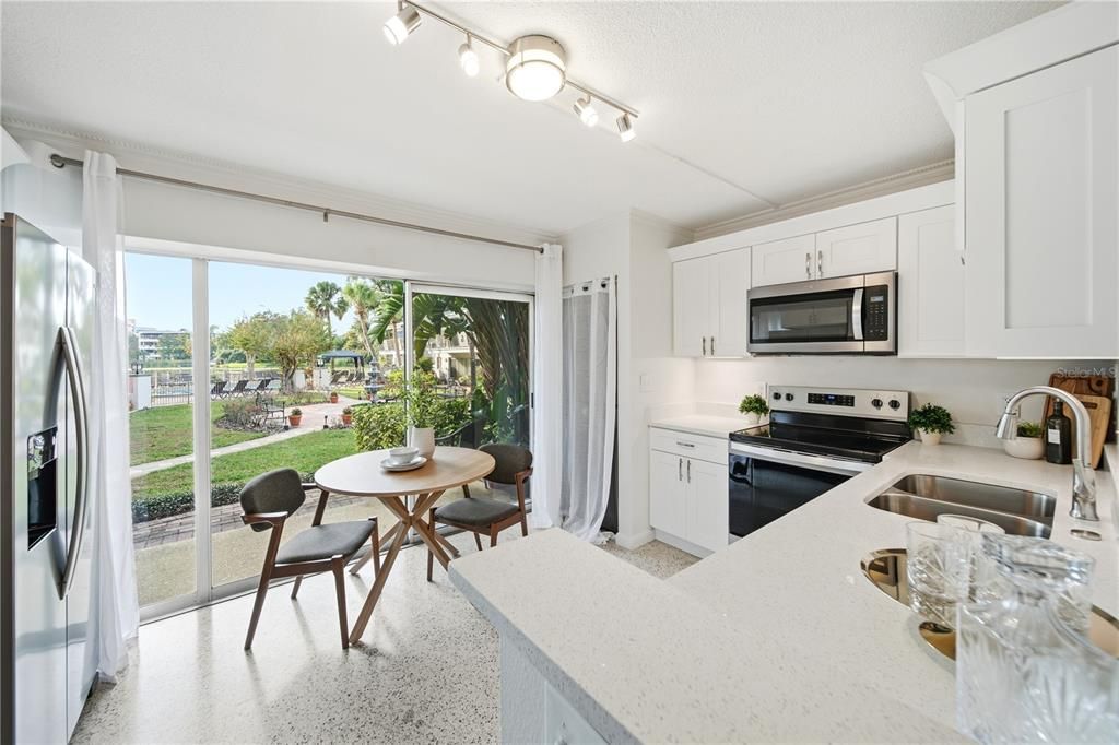 Activo con contrato: $319,000 (2 camas, 1 baños, 998 Pies cuadrados)