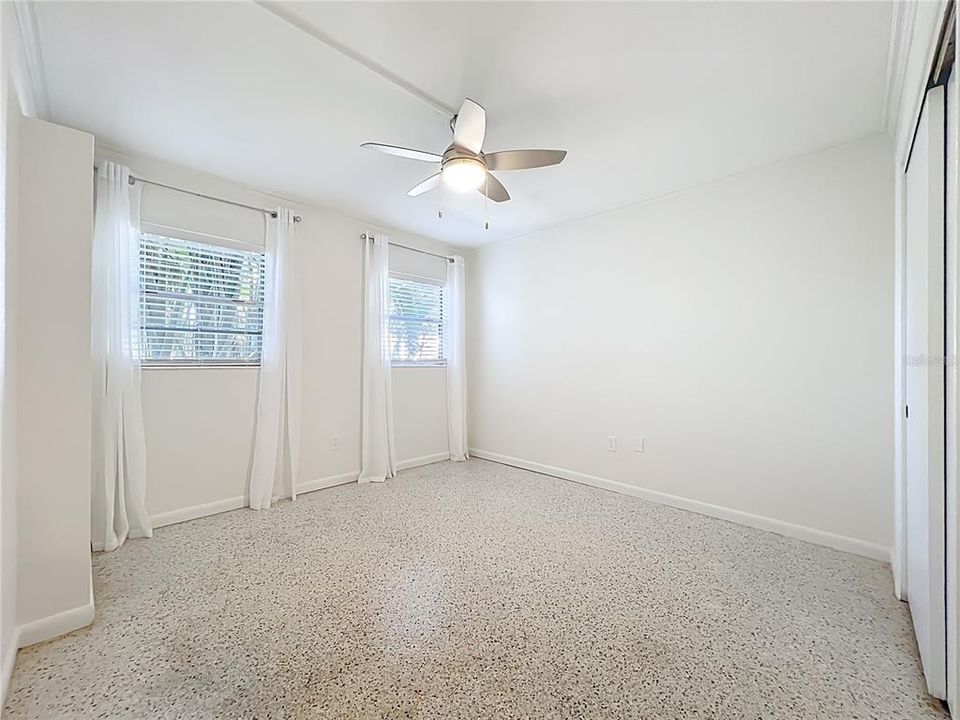 Activo con contrato: $319,000 (2 camas, 1 baños, 998 Pies cuadrados)