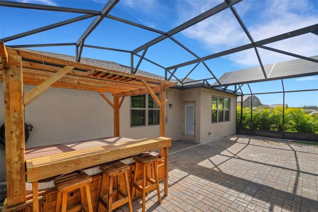 En Renta: $2,500 (2 camas, 2 baños, 2203 Pies cuadrados)