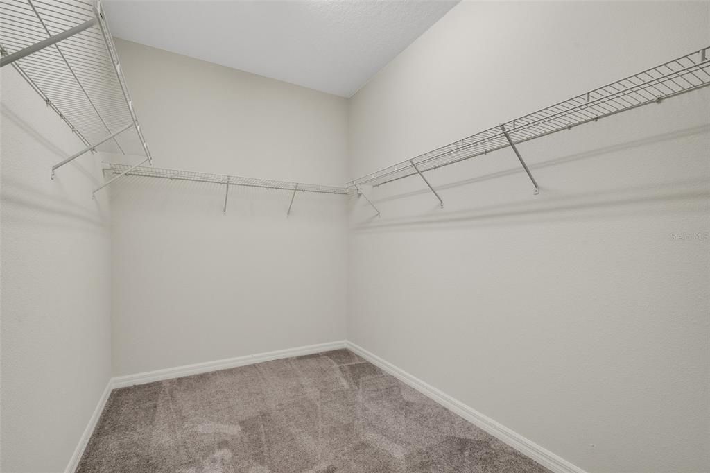 En Renta: $2,500 (2 camas, 2 baños, 2203 Pies cuadrados)