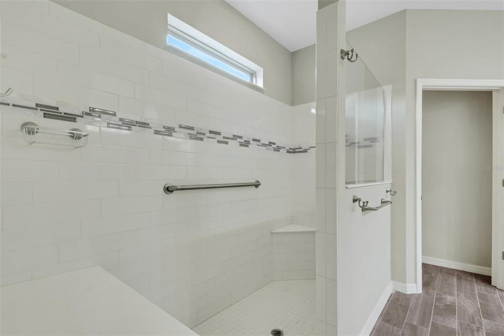 En Renta: $2,500 (2 camas, 2 baños, 2203 Pies cuadrados)