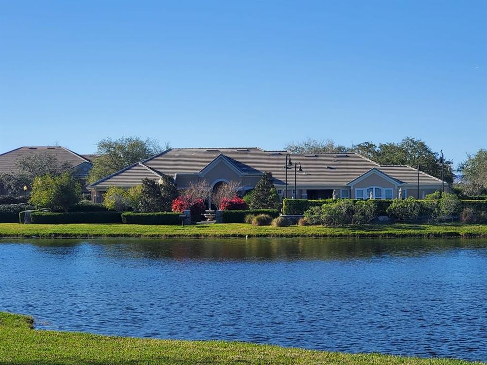 待售: $175,000 (1 贝兹, 1 浴室, 753 平方英尺)