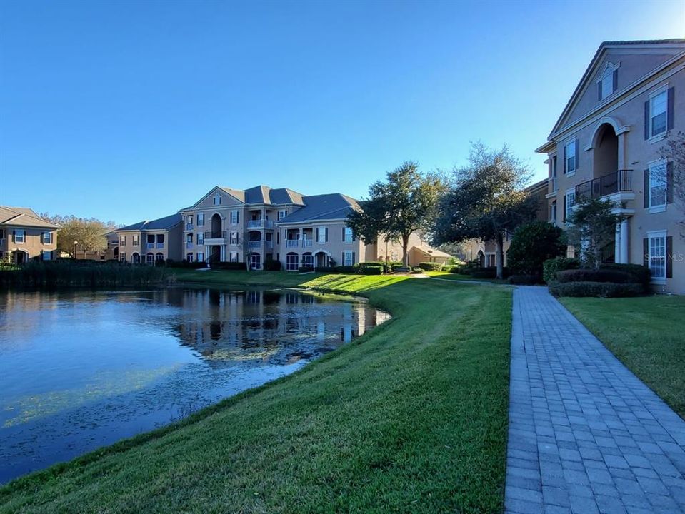 待售: $175,000 (1 贝兹, 1 浴室, 753 平方英尺)