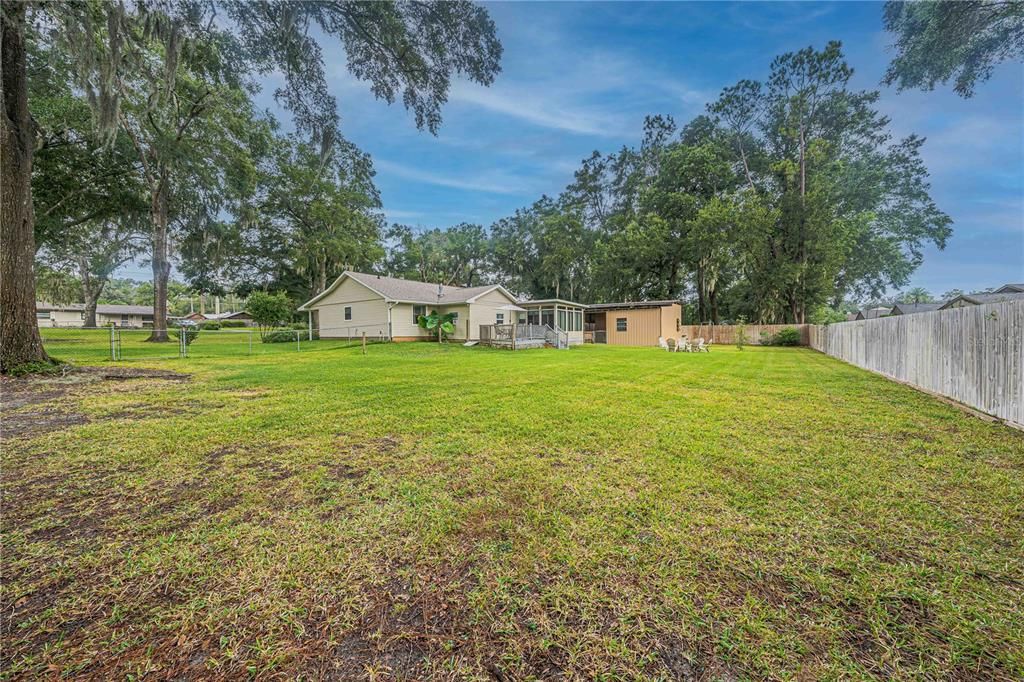 合同活跃: $339,900 (3 贝兹, 2 浴室, 1988 平方英尺)