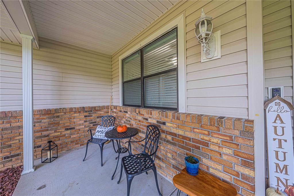 合同活跃: $339,900 (3 贝兹, 2 浴室, 1988 平方英尺)