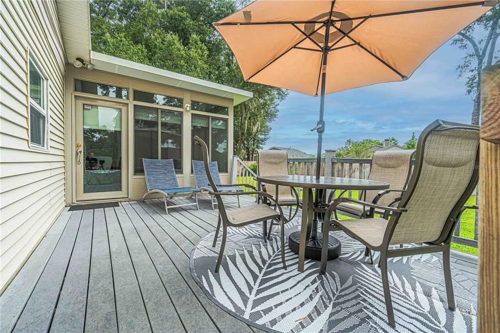 合同活跃: $339,900 (3 贝兹, 2 浴室, 1988 平方英尺)