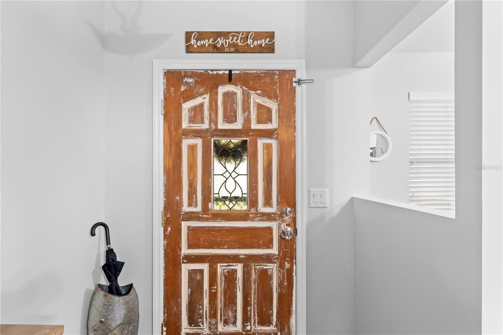 合同活跃: $339,900 (3 贝兹, 2 浴室, 1988 平方英尺)