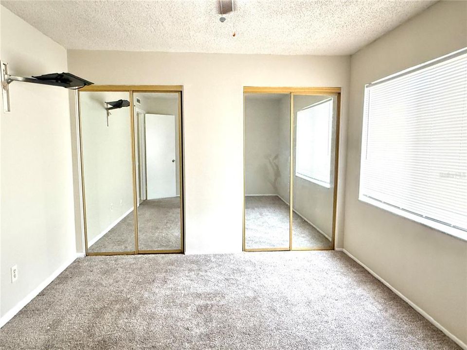 Под контрактом: $1,125 (1 спален, 1 ванн, 707 Квадратных фут)