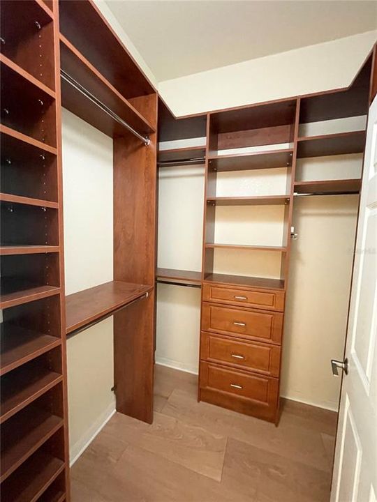 Active With Contract: $2,800 (2 beds, 2 baths, 1128 Square Feet)