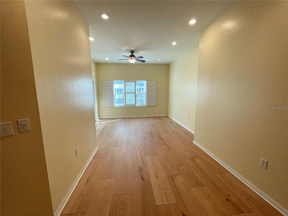 Active With Contract: $2,800 (2 beds, 2 baths, 1128 Square Feet)