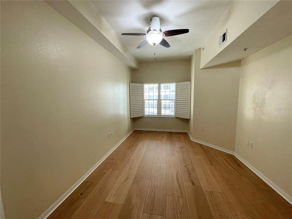 Active With Contract: $2,800 (2 beds, 2 baths, 1128 Square Feet)