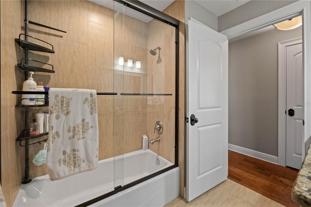 待售: $1,980,000 (3 贝兹, 2 浴室, 4018 平方英尺)