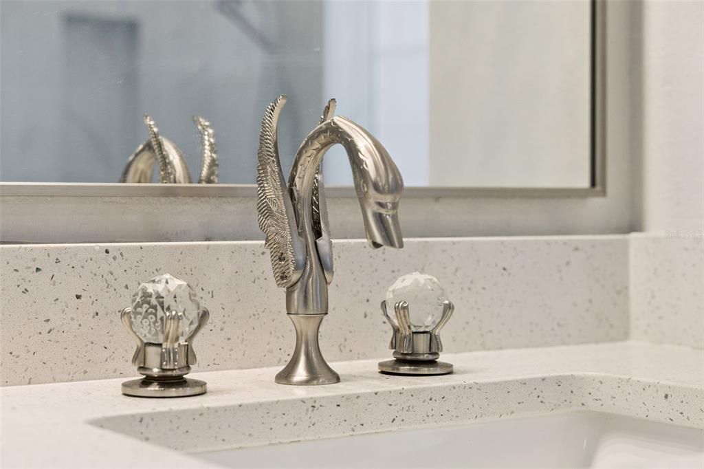 For Sale: $1,000,000 (4 beds, 4 baths, 3370 Square Feet)